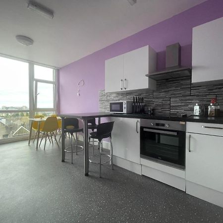 Neon 160 Hostel Swansea Bagian luar foto