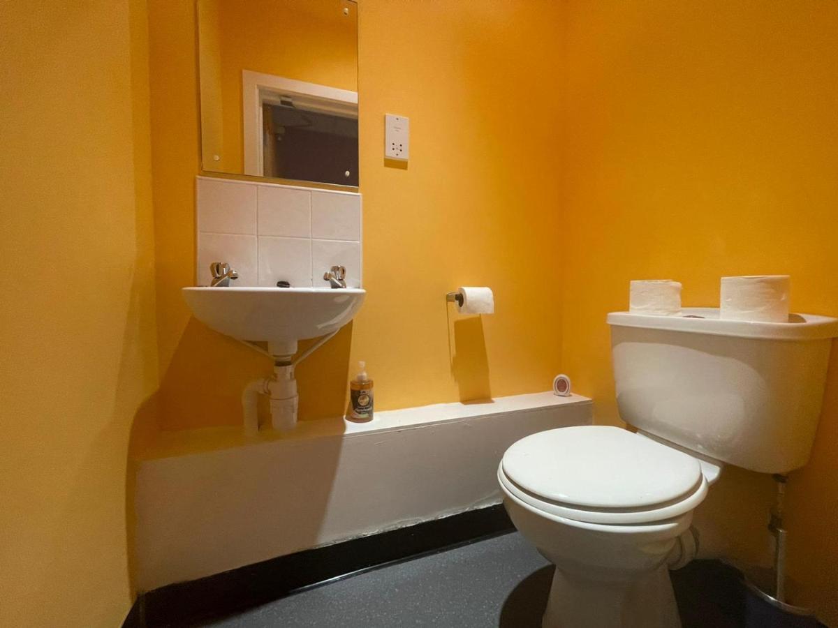 Neon 160 Hostel Swansea Bagian luar foto