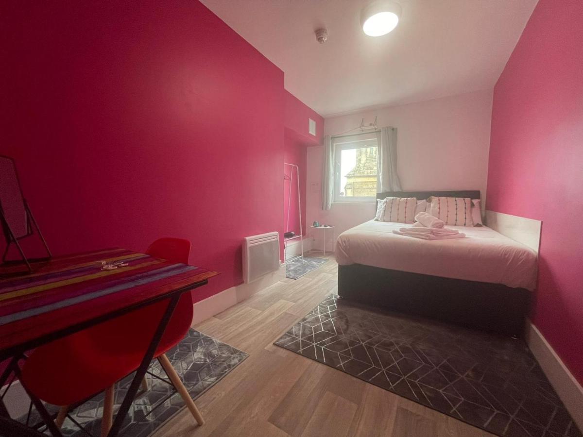 Neon 160 Hostel Swansea Bagian luar foto