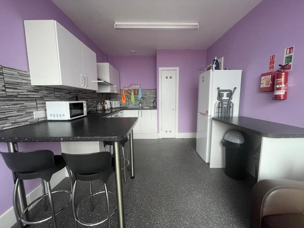Neon 160 Hostel Swansea Bagian luar foto
