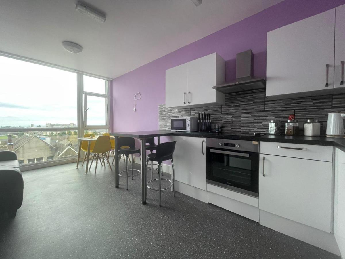 Neon 160 Hostel Swansea Bagian luar foto